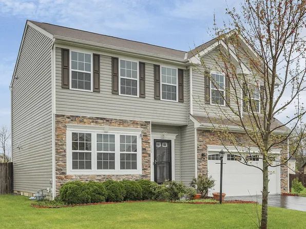 104 Lavender Hill Dr, Etna, OH 43062