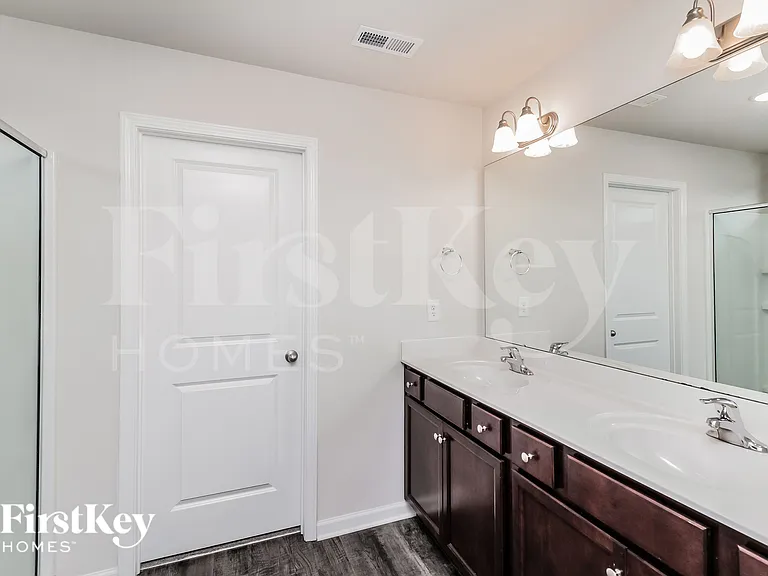 7305 Brawley Wood Ct — Photo 9