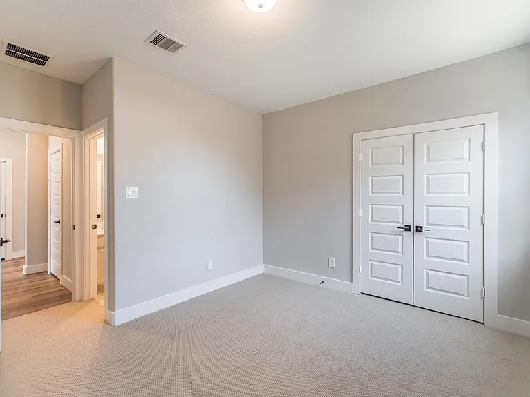 2016 Woodland Park Ct — Photo 32