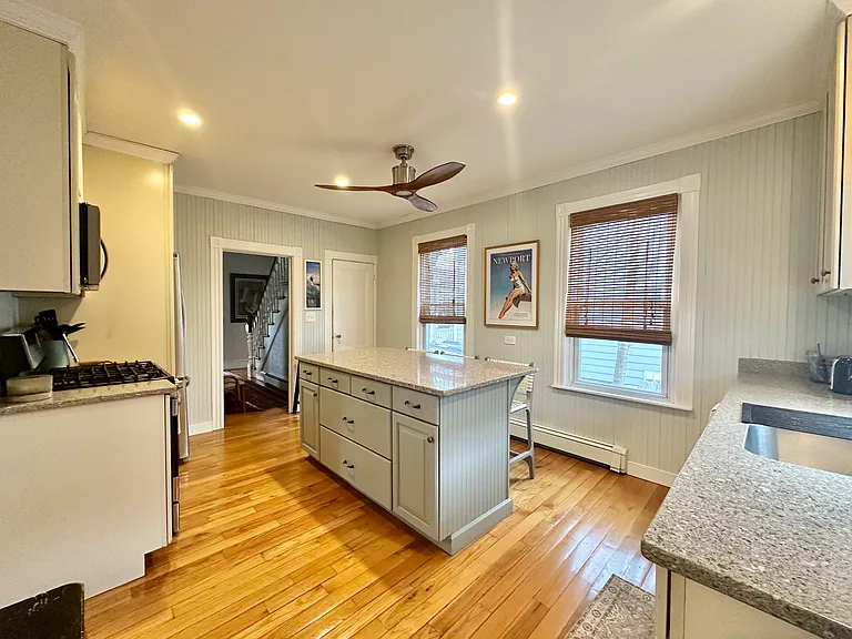 64 Roseneath Ave — Photo 9