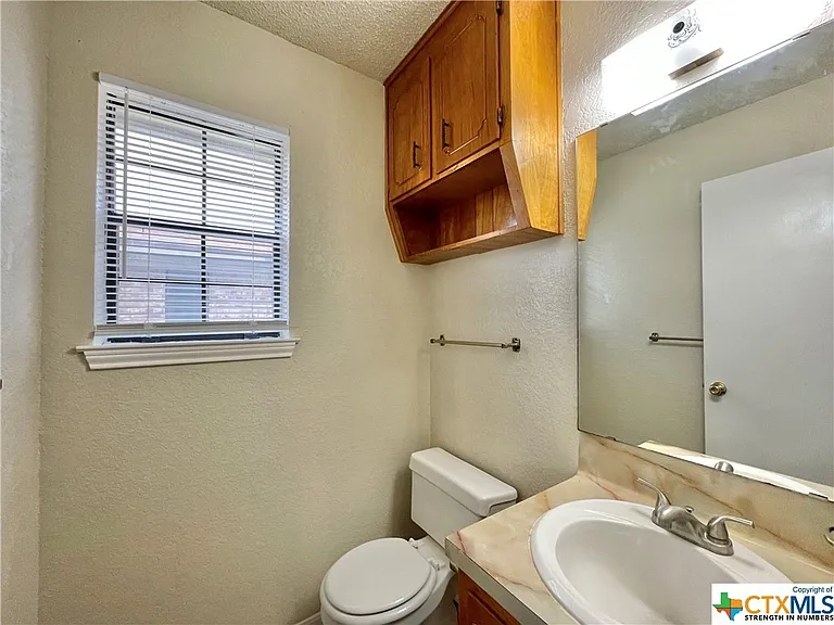 3610 Hereford Ln #B — Photo 6