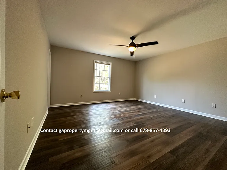 209 Sewell Rd — Photo 5