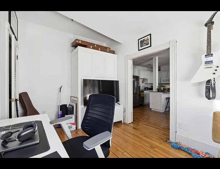 55 Pitt St #4 — Photo 14