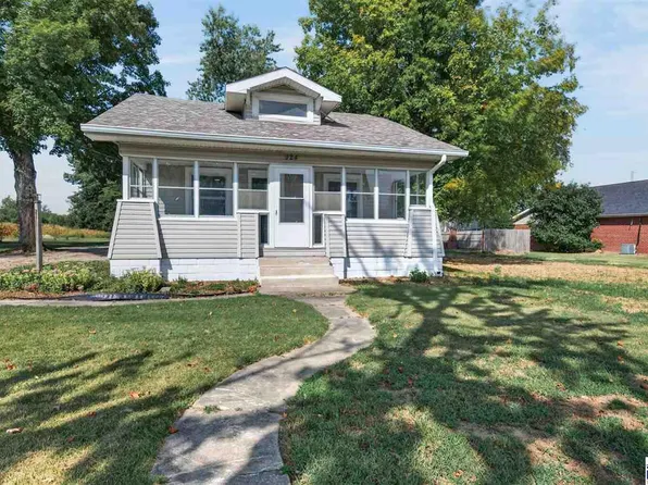 924 S Section St, Sullivan, IN 47882