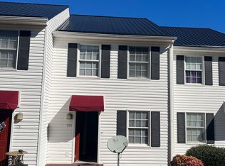 179 Courtney Ln, Bristol, VA 24201