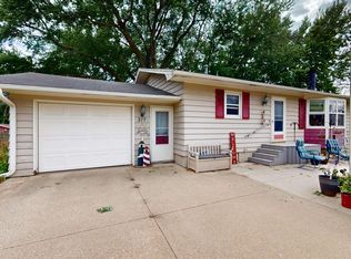 217 W Park St, Holstein, IA 51025