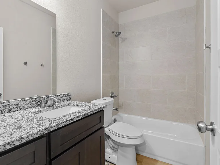 3329 Eastland St — Photo 16
