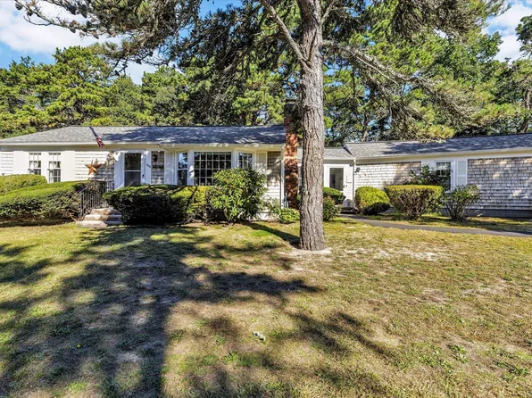 686 Queen Anne Road, Harwich, MA 02645