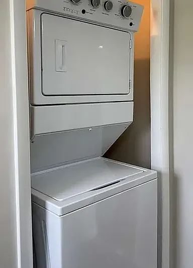 2 bed, $2,000 — Photo 3