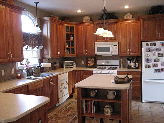 Cherry kitchen