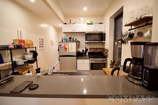 Rented by Compass | media 30