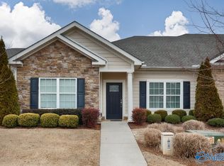 74 Moore Farm Cir NW #74, Huntsville, AL 35806