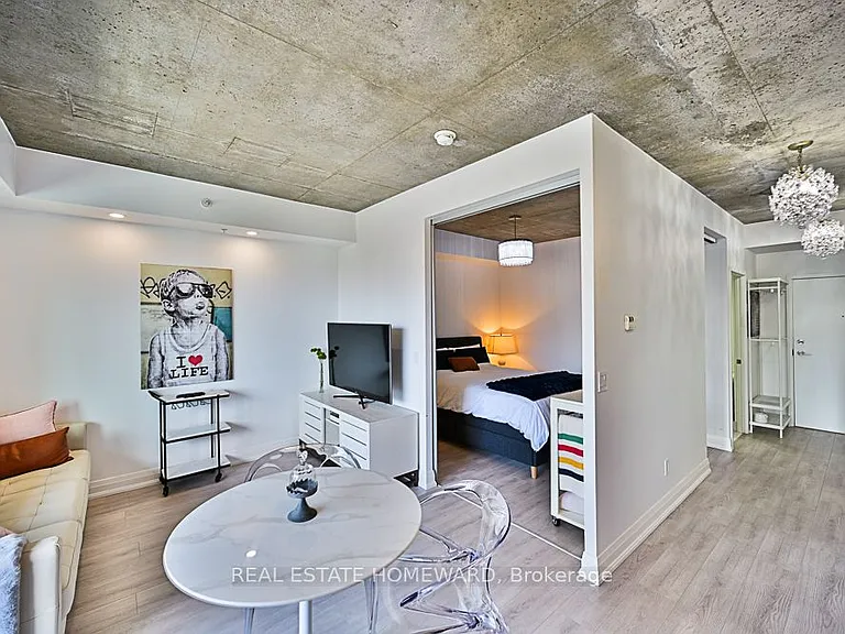 32 Camden St #706 — Photo 2