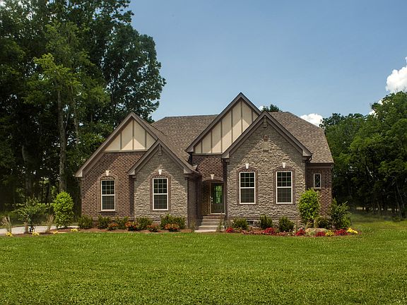 The Woodbury C Exterior