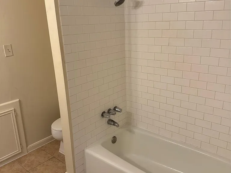 20111 Yorkway Dr — Photo 17