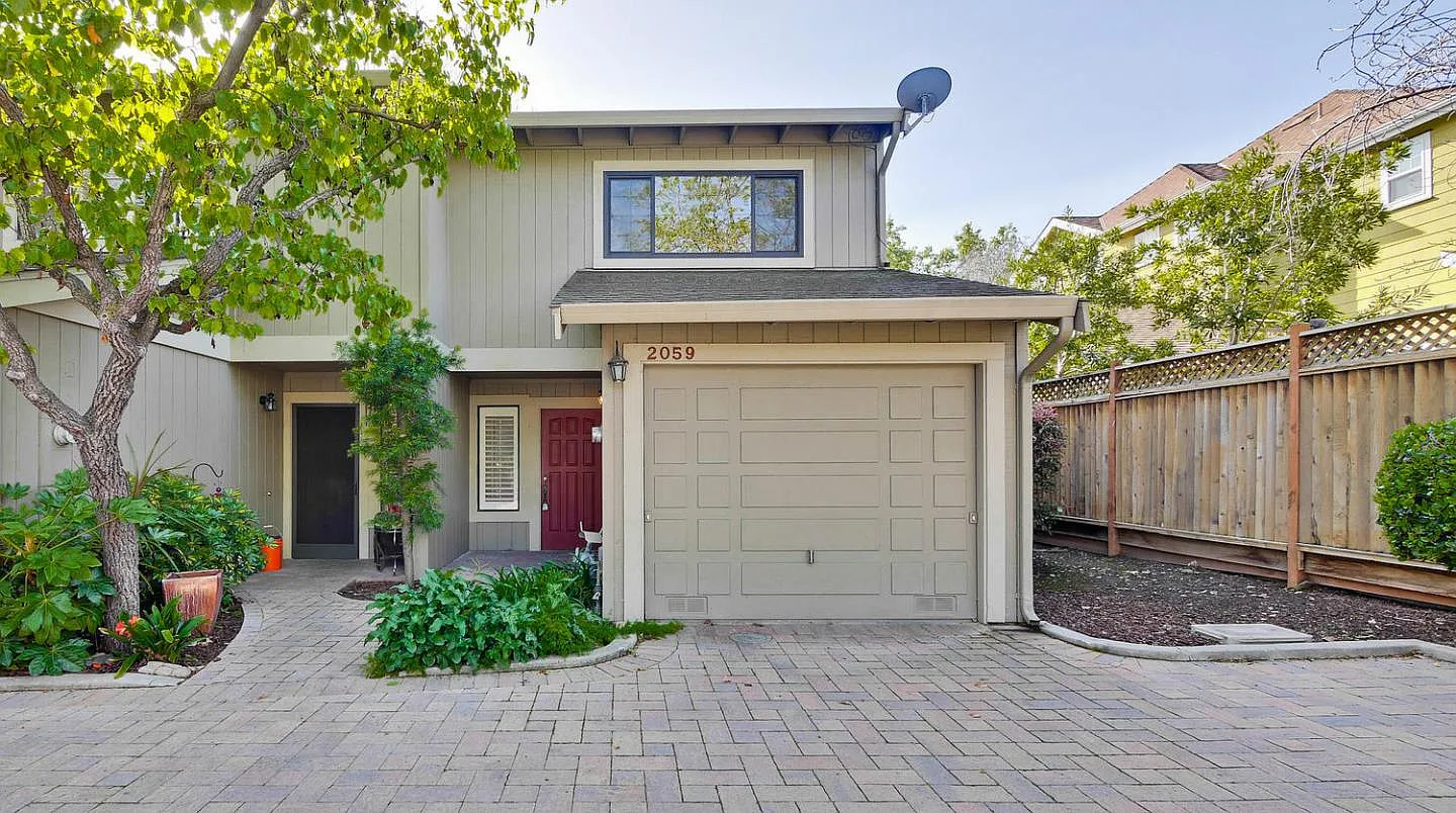 2059 Delbarr Ct photo 1