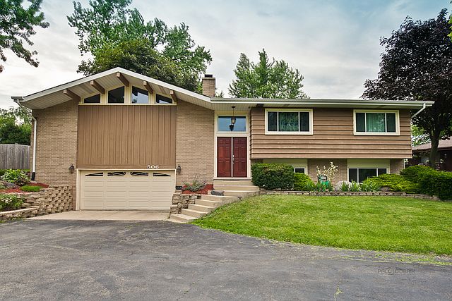 1st image of 506 E Foster Ave