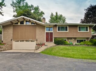 506 E Foster Ave, Roselle, IL