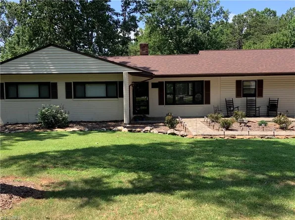 4920 Siloam Rd, Dobson, NC 27017