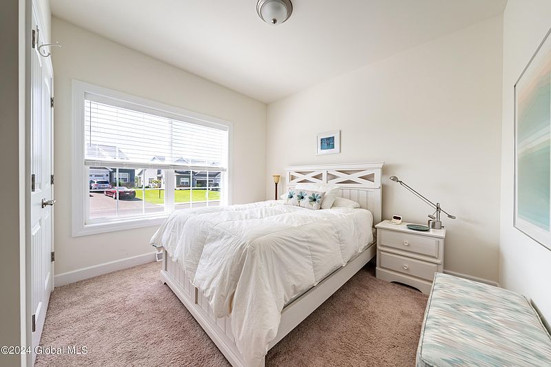 5th image of 402 Casale Court