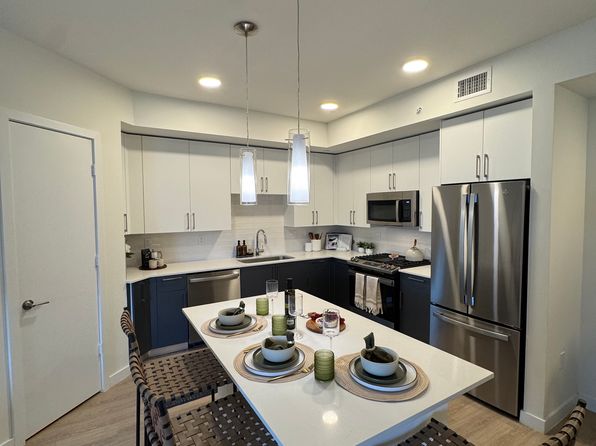 2340 NE 195th St #A1