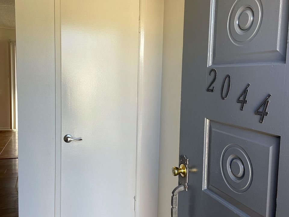 1st image of 2044 N Lincoln St #2044