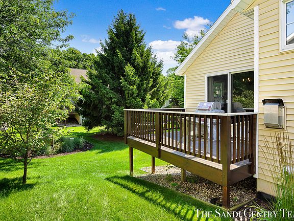 3rd image of 17644 Dustin Dr #16