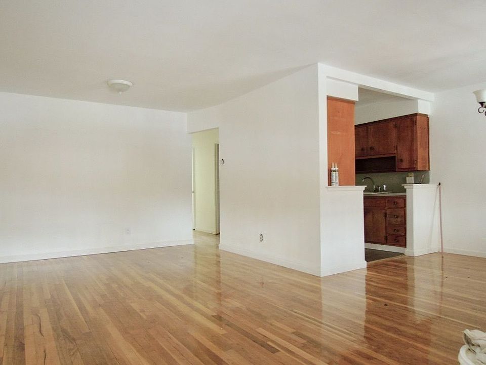 1st image of 3215 71st St