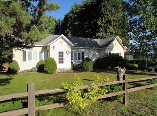 1658 Orchard Rd, Hood River, OR 97031