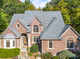 15 Pilgrim Rd, Framingham, MA 01702