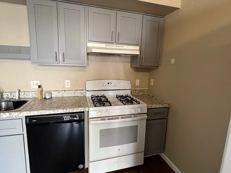 2337 Lonedell Rd — Photo 33