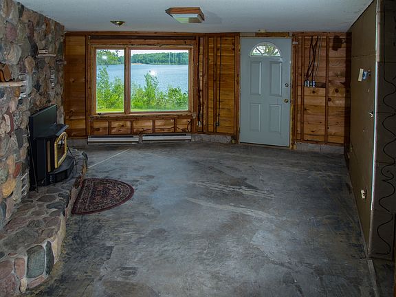 2nd image of 1167 195th St