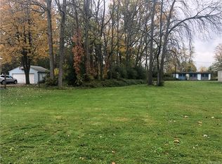 881 Nash Rd, North Tonawanda, NY 14120