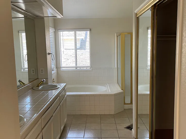 8795 Deer Creek Cir — Photo 28