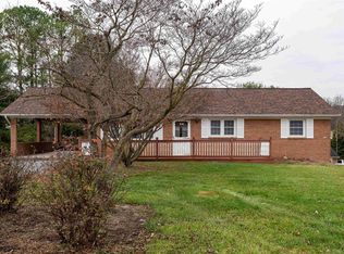 546 Honeysuckle Rd, Elkton, VA 22827