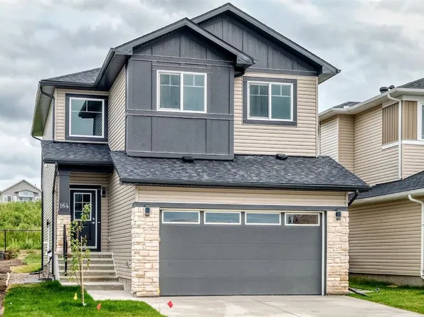 164 W Lakewood Cir, Strathmore, AB T1P 0G9