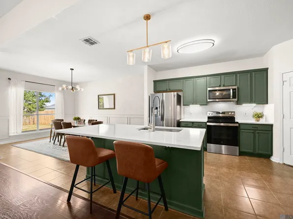 26017 Willow Wood St, Denham Springs, LA 70726