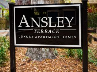 130 NW 9th Ter APT 207, Gainesville, FL 32601