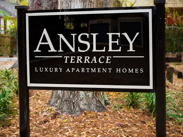 130 NW 9th Ter APT 207, Gainesville, FL 32601