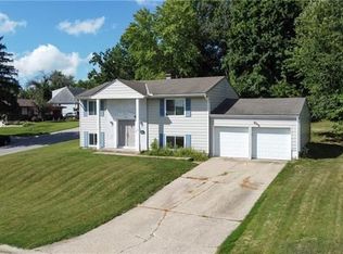 5100 N Sycamore Dr, Kansas City, MO 64119