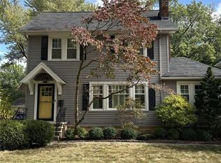 2111 Overbrook Ave, Lakewood, OH