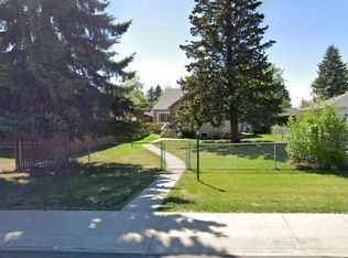 12342 Saint Albert Trl NW #BASEMENT, Edmonton, AB T5L4G8