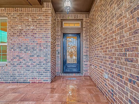 2nd image of 3442 Lake Ct