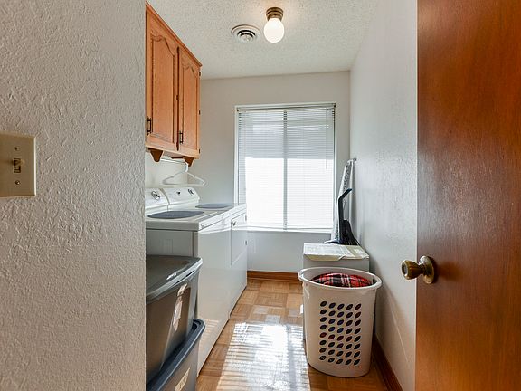 5th image of 150 Wilshire Dr Unit 60