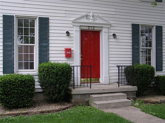 2nd image of 212 N Seymour St