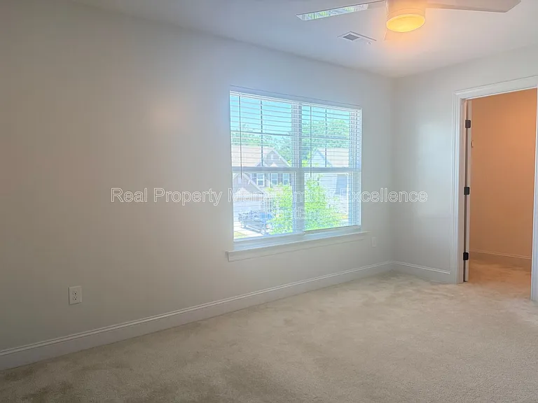 16 Clear Creek Cir — Photo 59