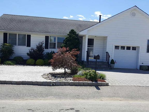 4th image of 3431 Lisbon Ave