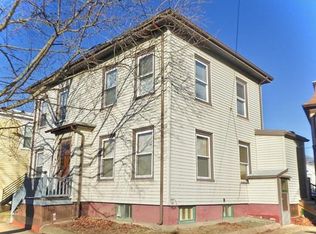 91 Harwood St, Lynn, MA 01902