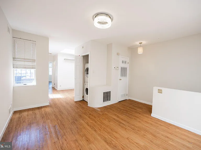 1118 South St #A — Photo 3