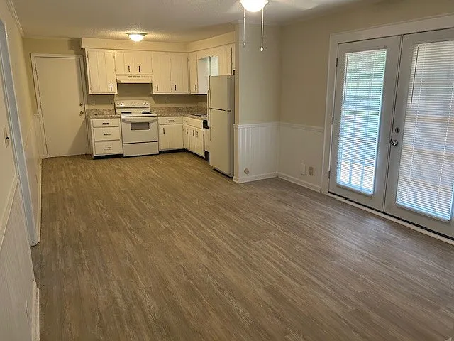 1273 Slayden Cir — Photo 7